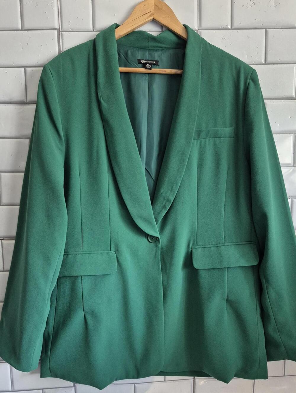 Versona Ladies Kelly Green One Button Shawl Collar Blazer – Size XL